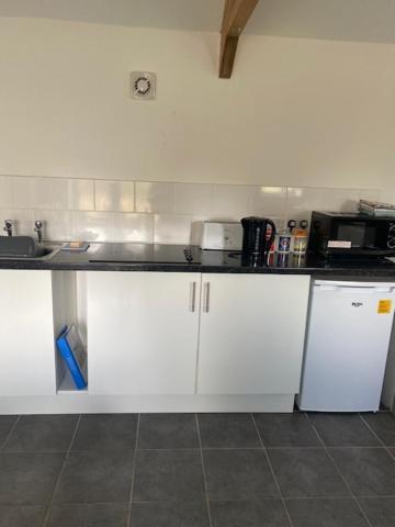 Lodge 4, The Grange, 53 High Street, Wick, Bristol Bs30 5Qq ويك المظهر الخارجي الصورة